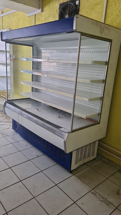 Холодильная ветрина