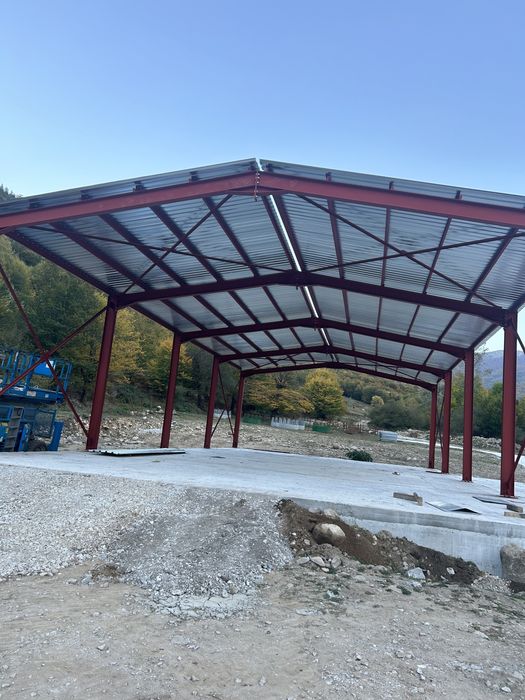 Изработка и монтаж на метални конструкции, ламарини и сандвич панели