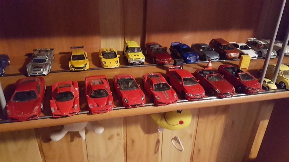 Machete auto 1/43...