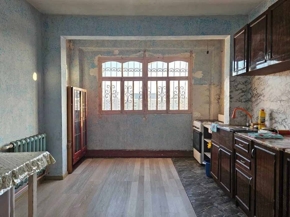 Продаю 4/9/9 Куйлик ТЦ Компос.