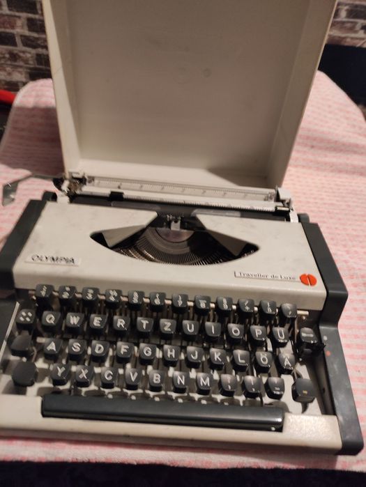 Mașină de scris Olympia
