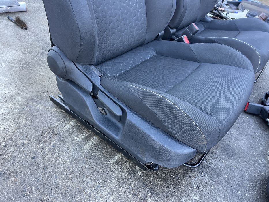 Interior / Scaune / Bancheta Toyota Corolla E210