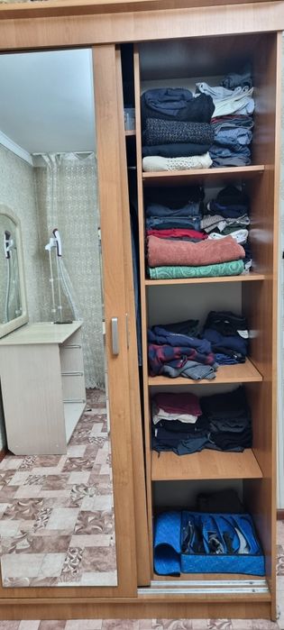 Продам шкаф купе