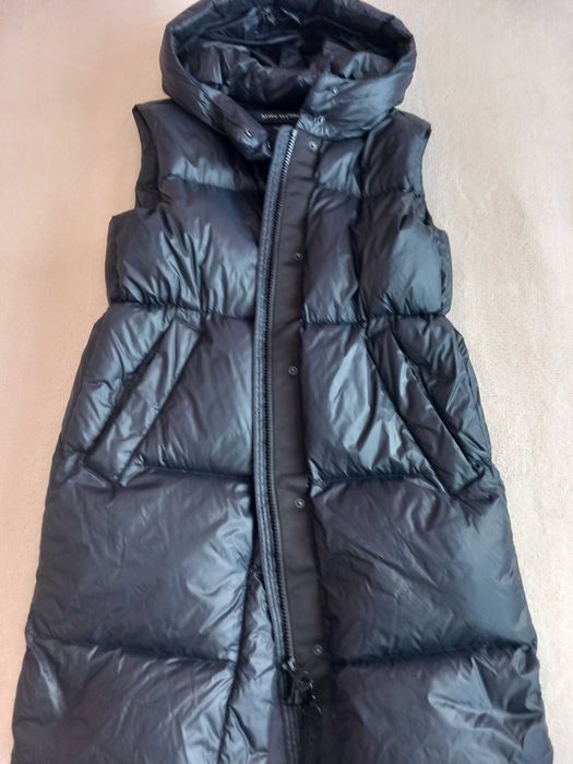 Дълга грейка с пух Marc O Polo подходяща за прдстпящия сезон