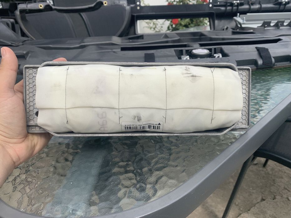 Plansa bord AUDI A4 B7 si B6 cu sau fara airbag