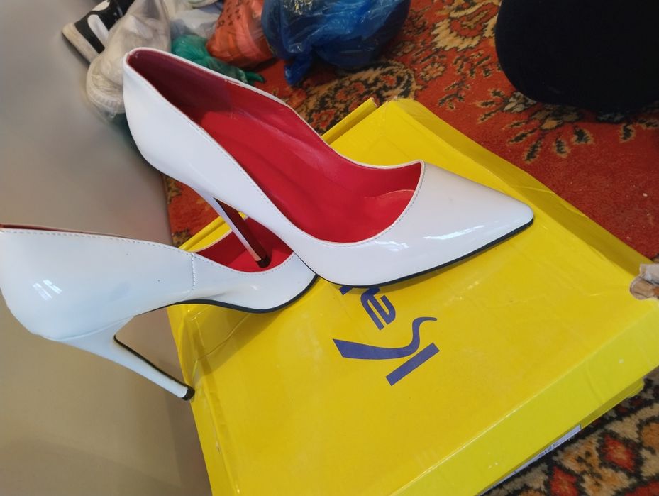 Новый туфли новый продам