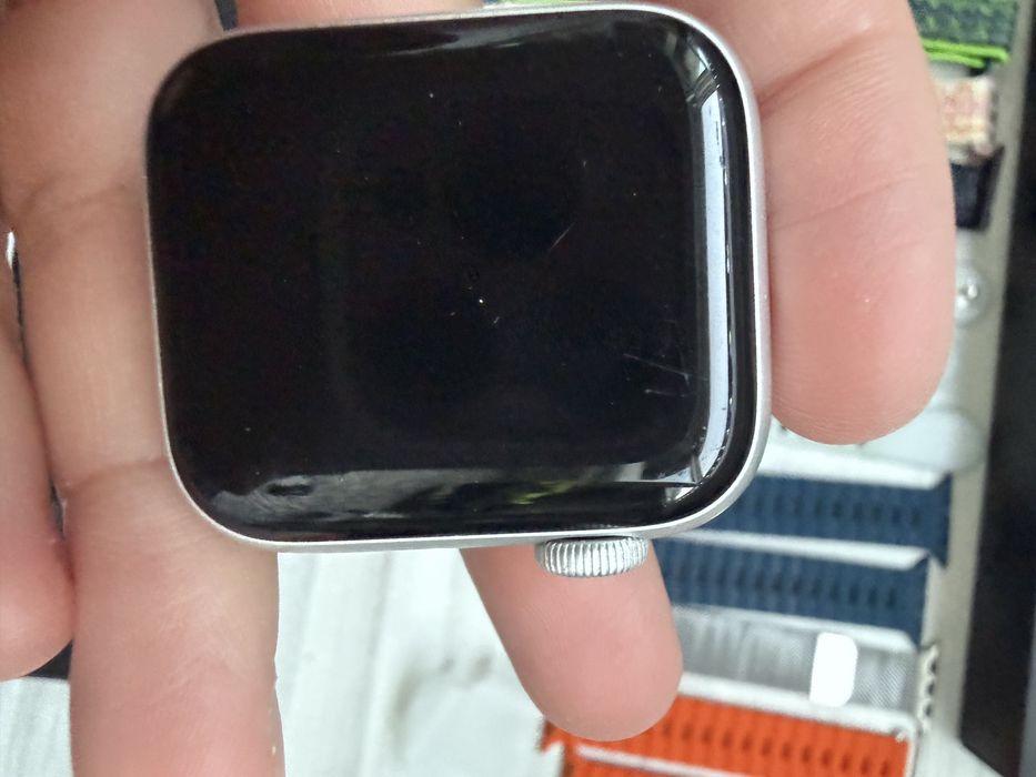 Apple Watch SE 40mm. Nike