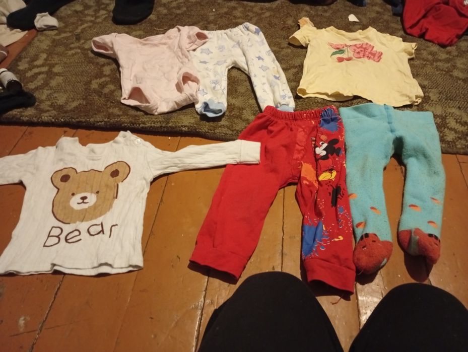Отдаю бесплатно детские вещи