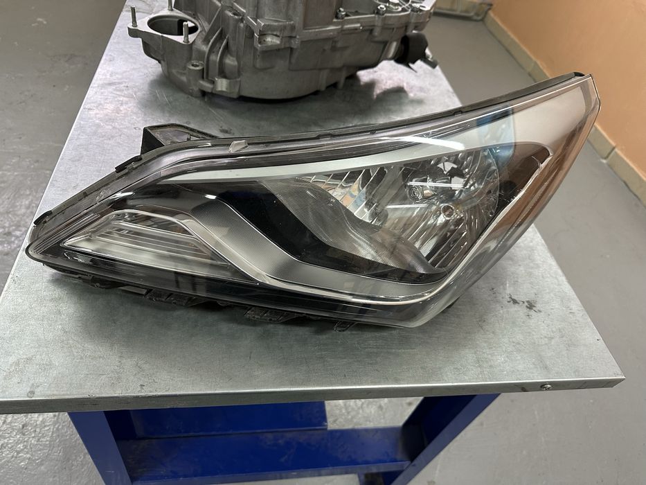 Фара Hyundai accent