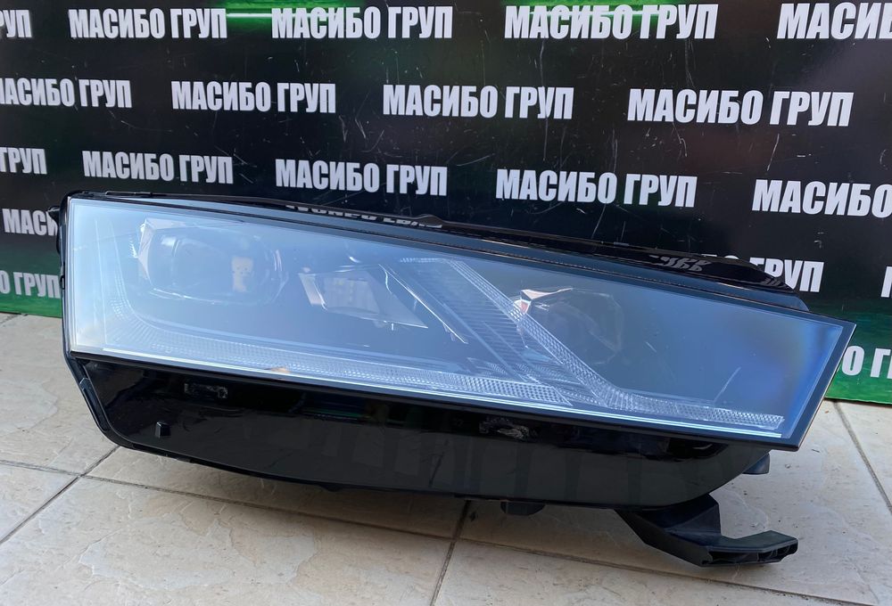 Фарове far CRYSTAL LIGHTNING фар за Шкода Октавия Skoda Octavia 4