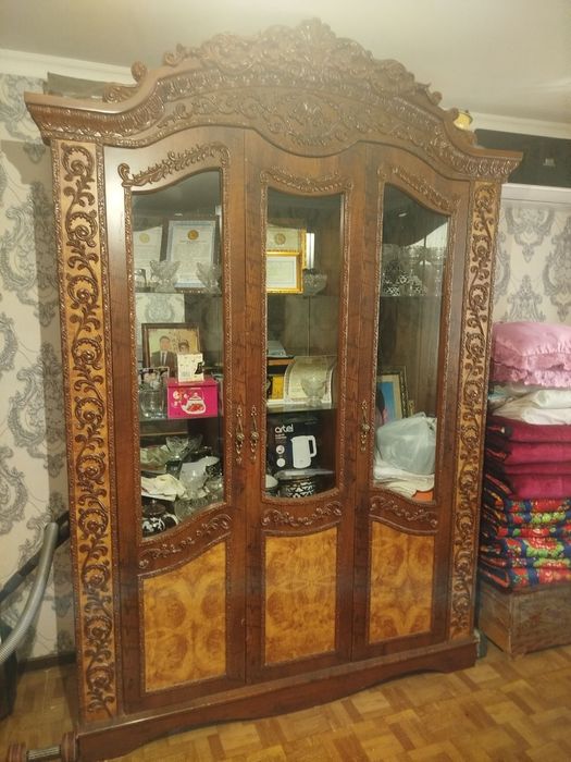 Стенка сотилади..