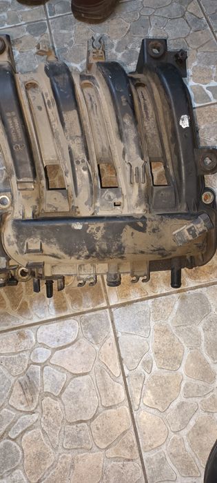 Clapeta acceleratie, injectoare,  galerie admisie logan 0.9, 1.2 benz.