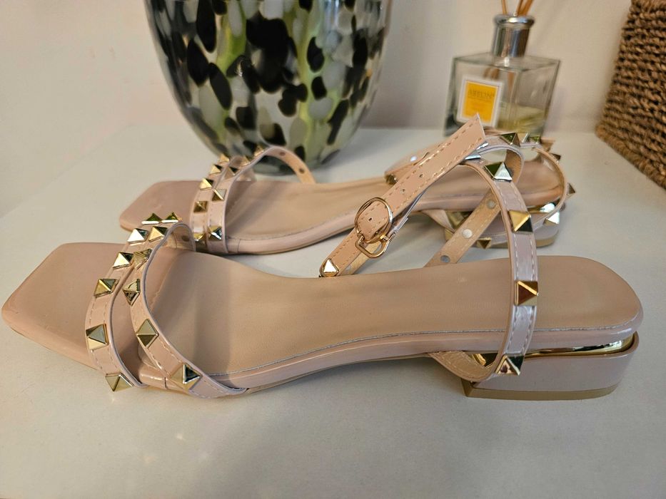 Sandale nude cu tinte 40.5-41