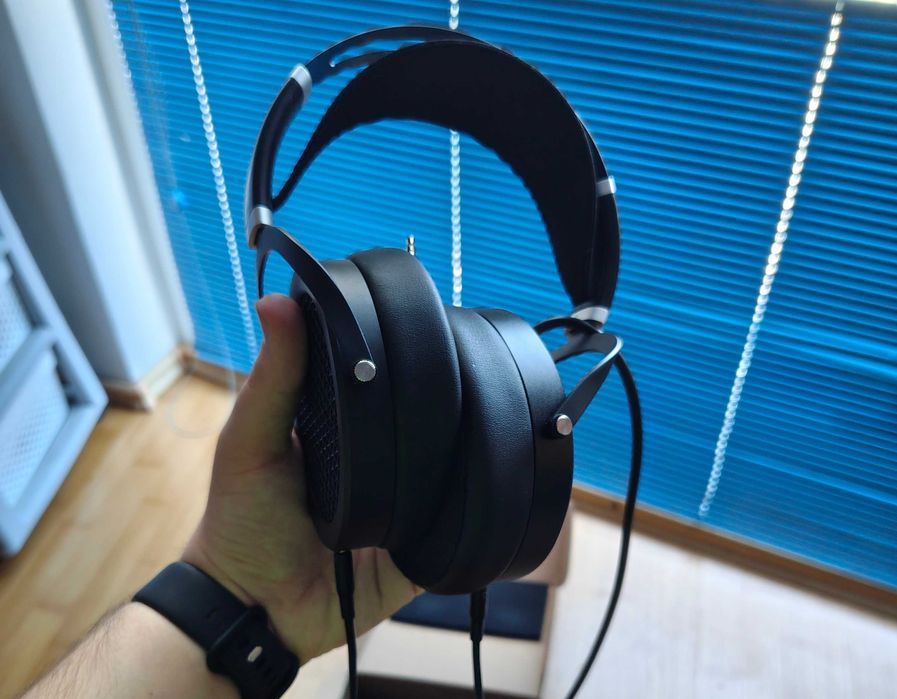 Casti Hifiman Sundara r.2021