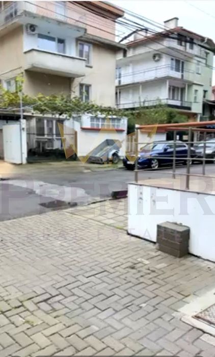 Продава се Тристаен апартамент в Бургас, Сарафово - 94 кв.м за 869 €/кв.м - Снимка #11