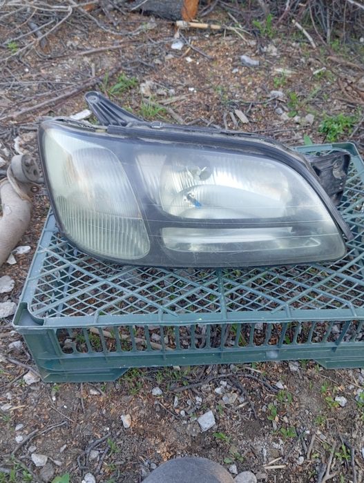 Продам фары от Субару аутбак