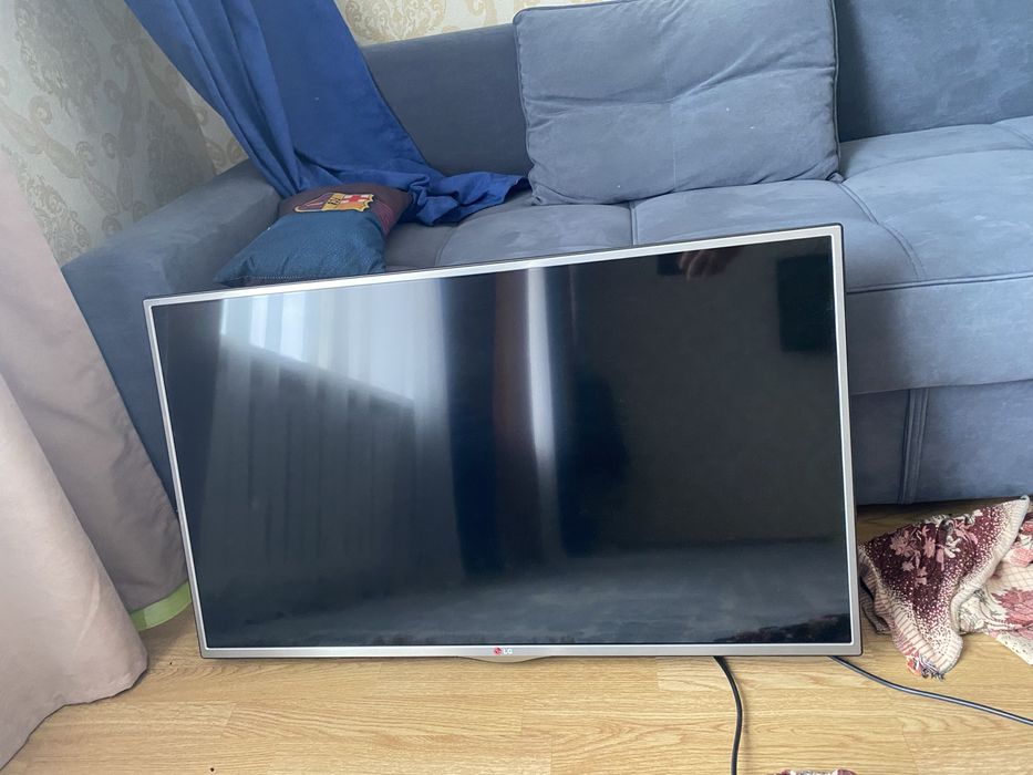 Продам Телевизор LG