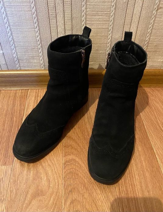 Продаётся сапожки натуралка полностью