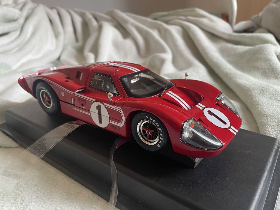 FORD GT40 MK IV - 1:18 - Shelby collectibles.