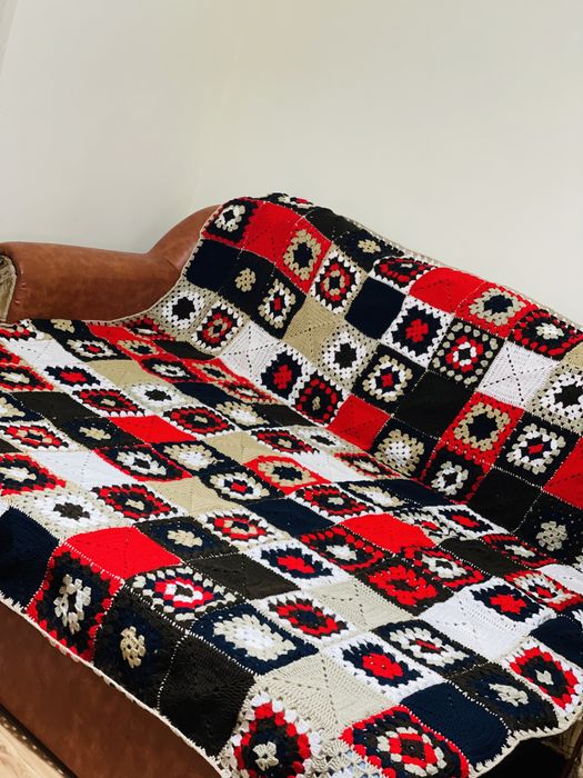 Cuvertura realizata manual 2,10*2,10 cm