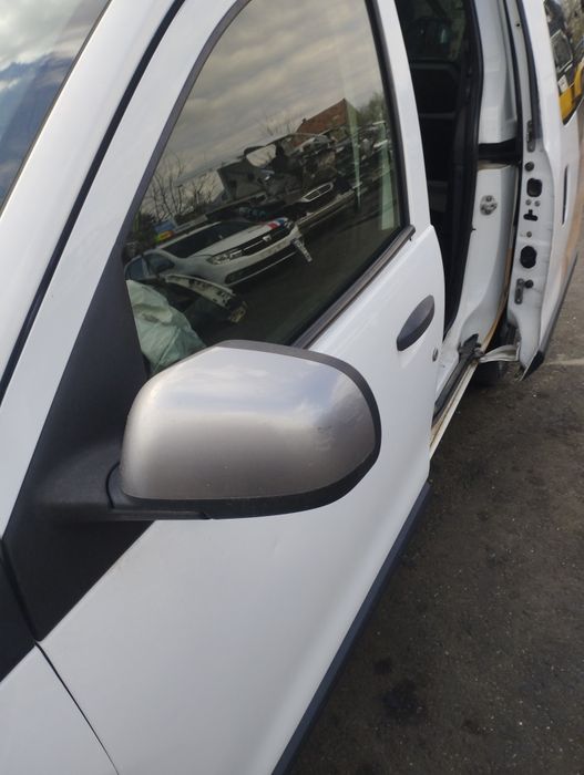 Ușa stânga dreapta Dacia doker