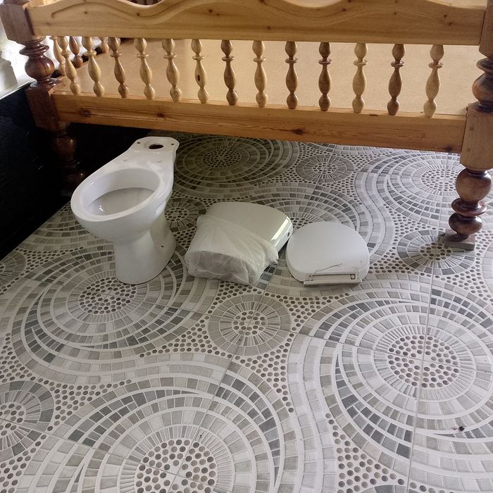Продаётся унитаз