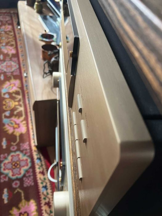 Accuphase DP-67 cd-плейър