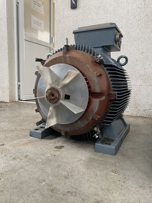 Motor indistrial MEZ 90kw (4 poli) - 1485 rpm, IP55, EFFE/ IE-clasa