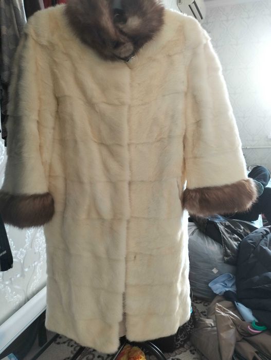 Продам шубу норковую