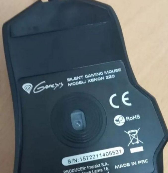 Vand Mouse Gaming Genesis Xenon 220 cu fir ,mufa USB si Iluminare RGB