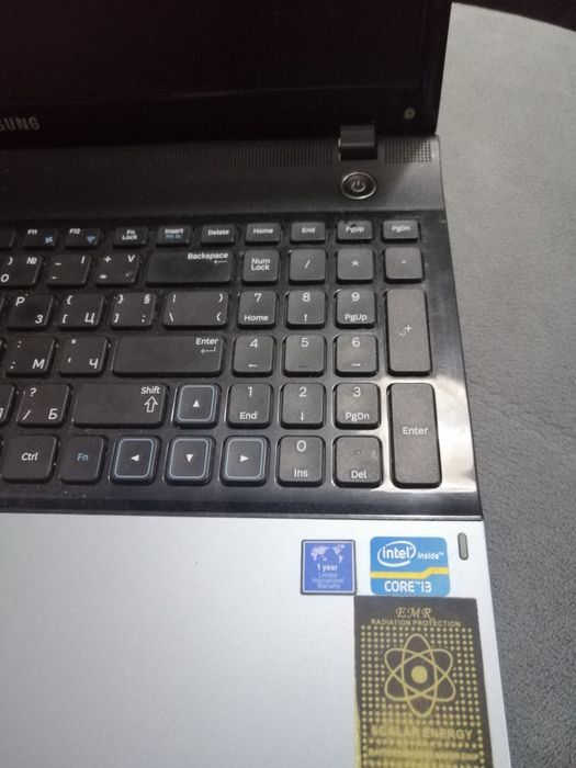 Лаптоп - Samsung