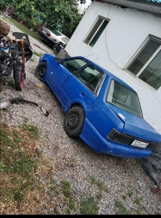Продам Мазду 323