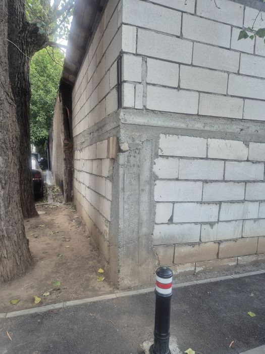 Casa demolabila cu teren