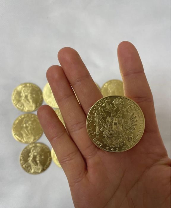 Banuti placati cu 24 k