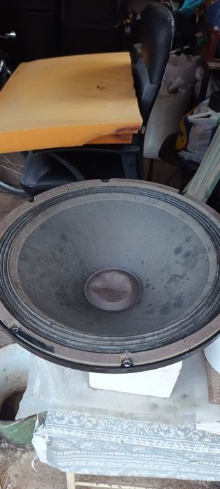 Difuzoare bass pe 18 imch
