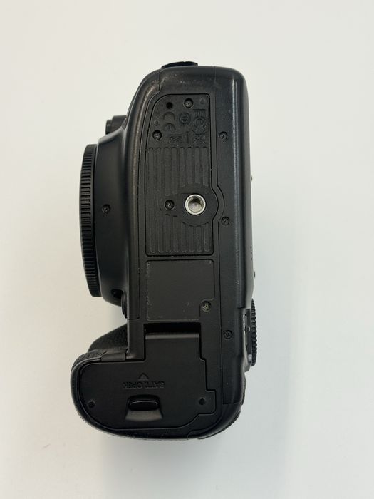 Canon 5D IV - 83k cadre