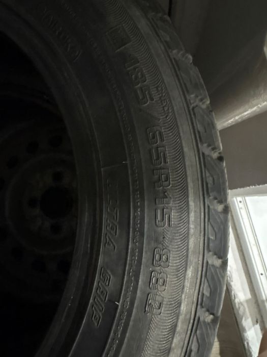 Продам б/у шины 185/65/15