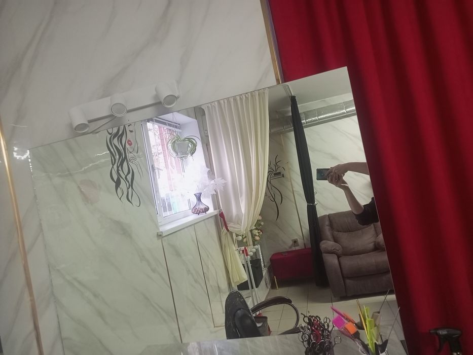 Продам зеркало в идеальном состоянии