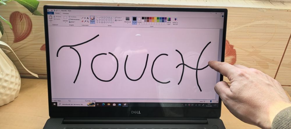 Dell Precision 5540_i9 9880H_32GB DDR4_Quadro T2000_512GB_Touch 4K_NOU