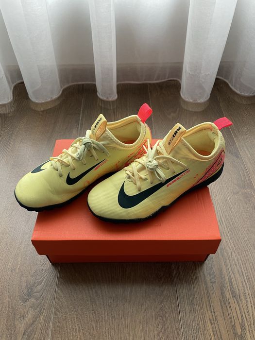 Детски футболни стоножки Nike Superfly