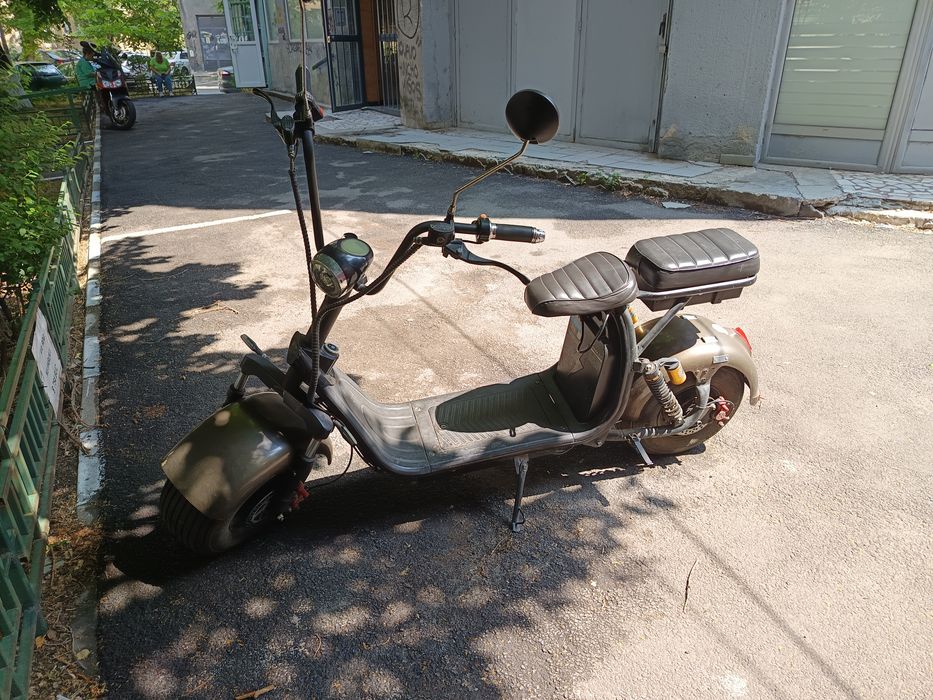 Vând sau schimb cu scuter electric