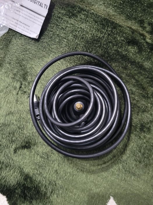 Televizor uchun antena umuman ishlatilmagan yangi