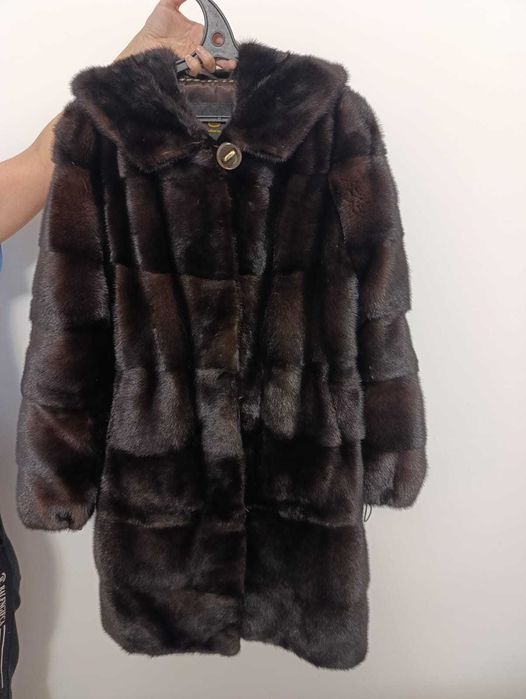 Продам натуральную шубу