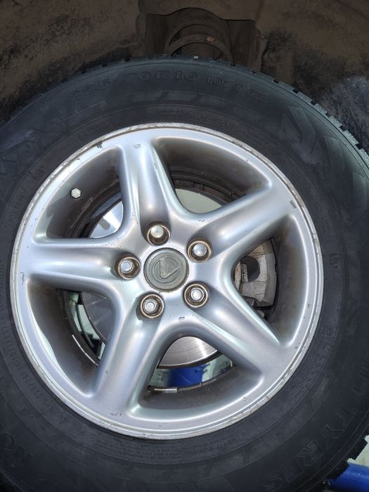 Обменяю диски 16 с резиной 225 70 на 17 диски с резиной