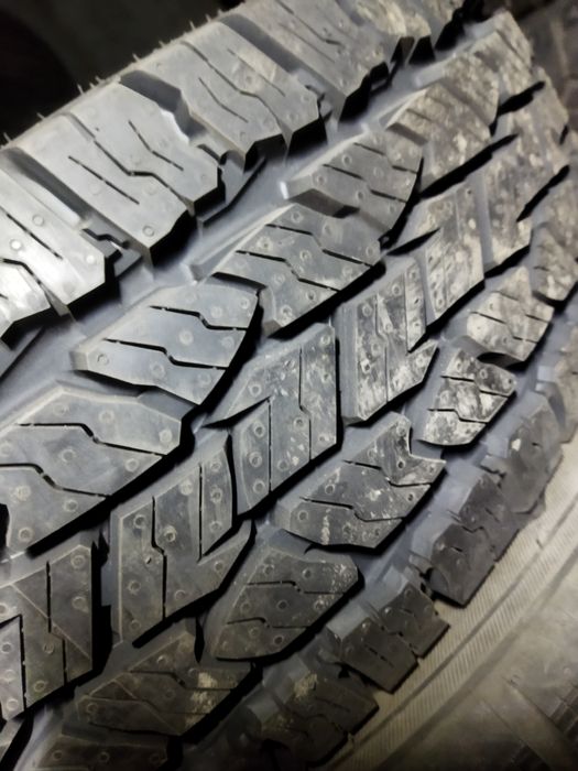 1 шина 225/75/15 новая.