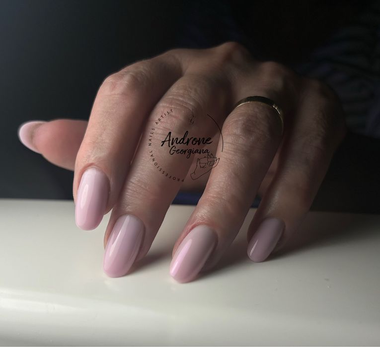 Manichiura-Pedichiura brasov