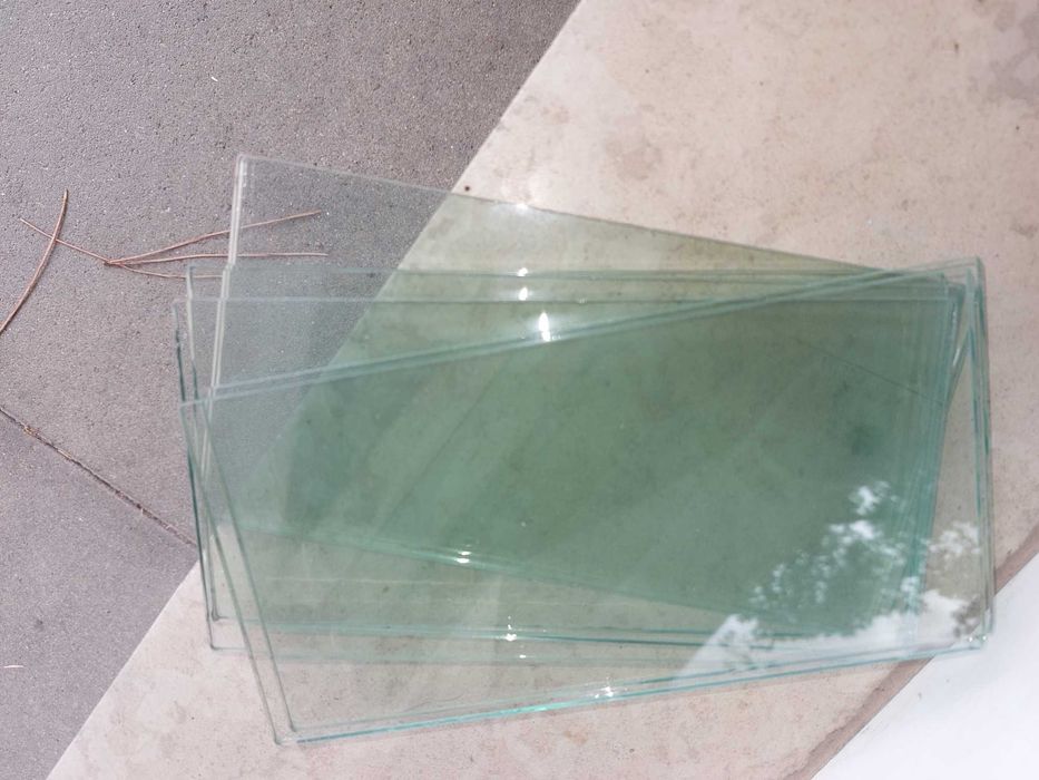 Закалени стъкла кръгли и правоъгълни