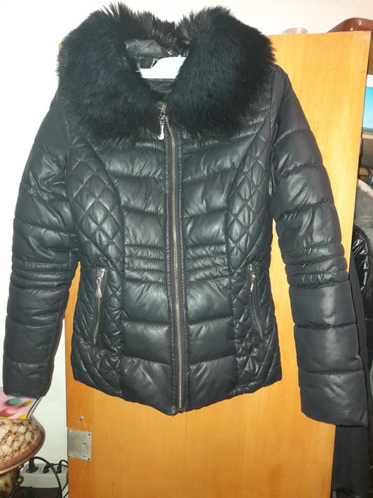 Geaca matlasata de damă