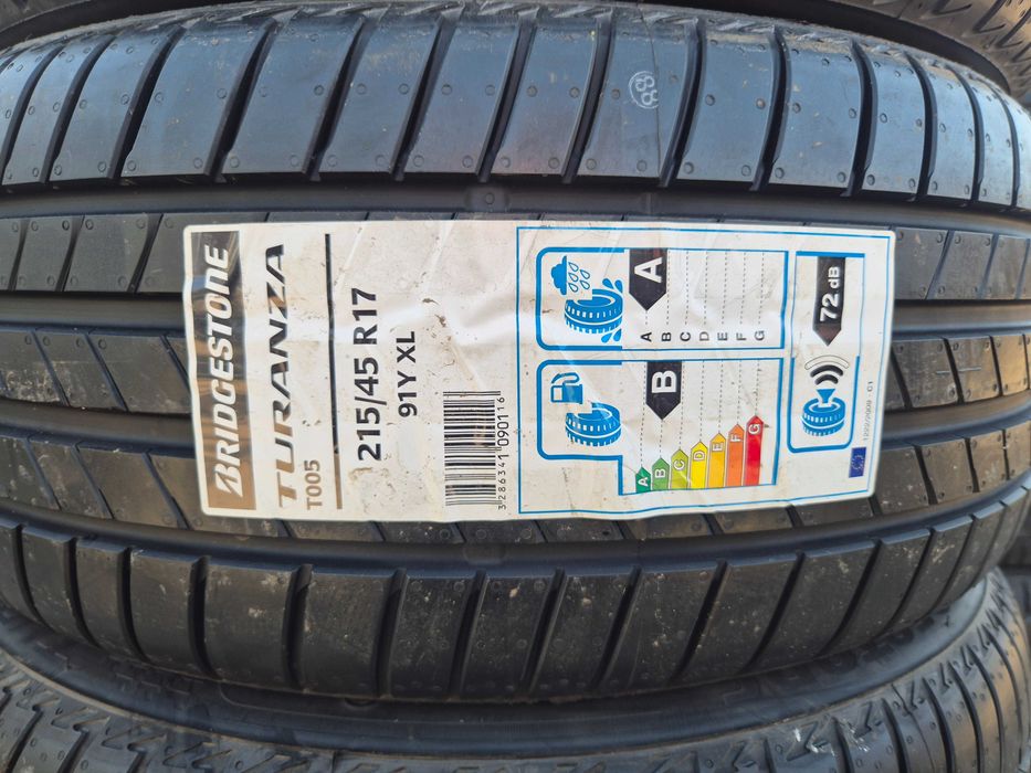4 Anvelope de VARA - 215/45/17 - BRIDGESTONE - NOI - DOT 2018 !