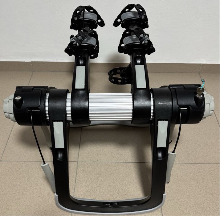 Suport Thule RaceWay 991 cu prindere pe haion pentru 2 biciclete